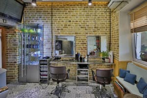 thumbnail: Business center