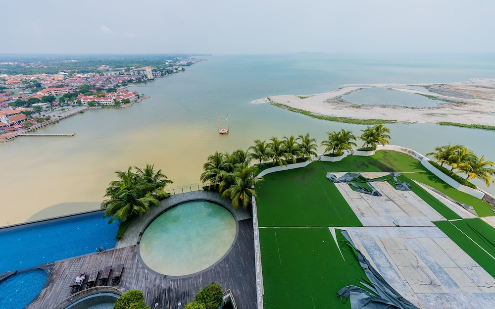 Beach/ocean view
