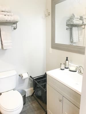 thumbnail: Bathroom