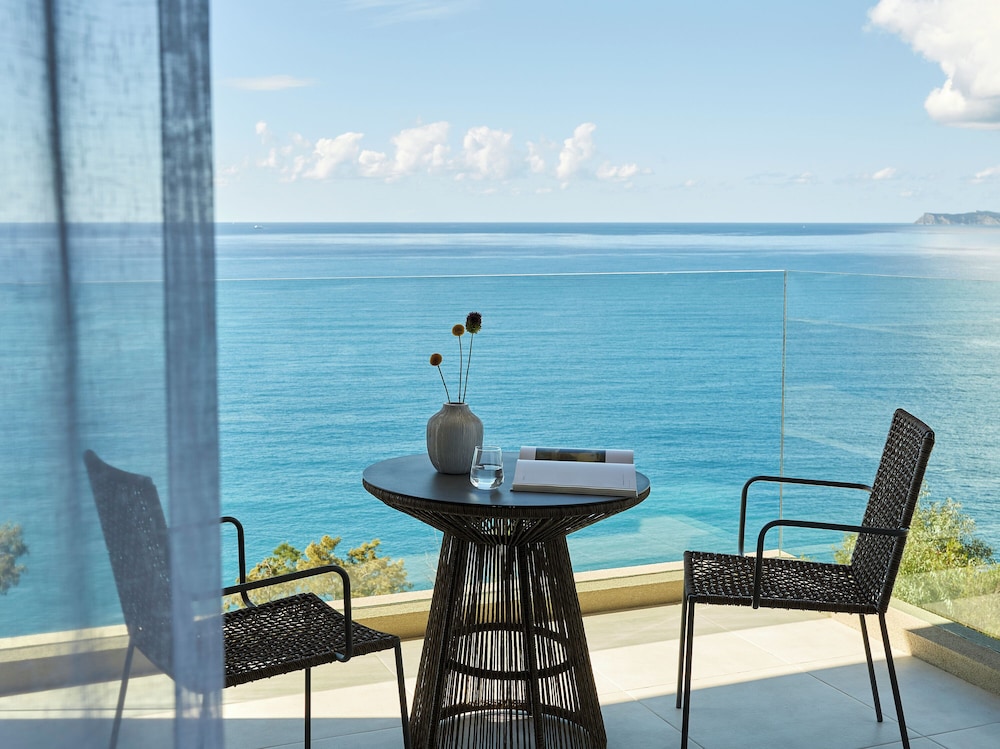 Beach/ocean view