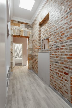thumbnail: Hallway