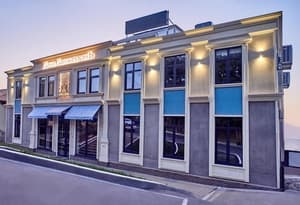thumbnail: Exterior