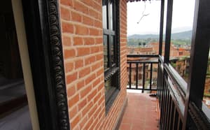 thumbnail: Exterior