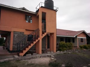 thumbnail: Exterior