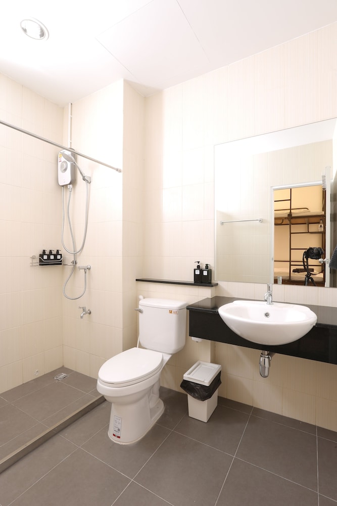 Bathroom shower