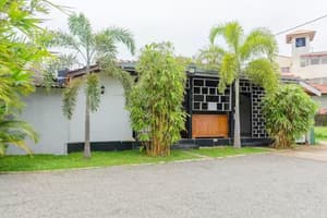thumbnail: Exterior