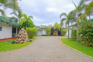 thumbnail: Property grounds