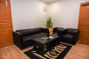 thumbnail: Lobby sitting area