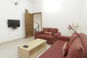 thumbnail: Interior entrance