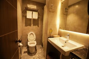 thumbnail: Bathroom