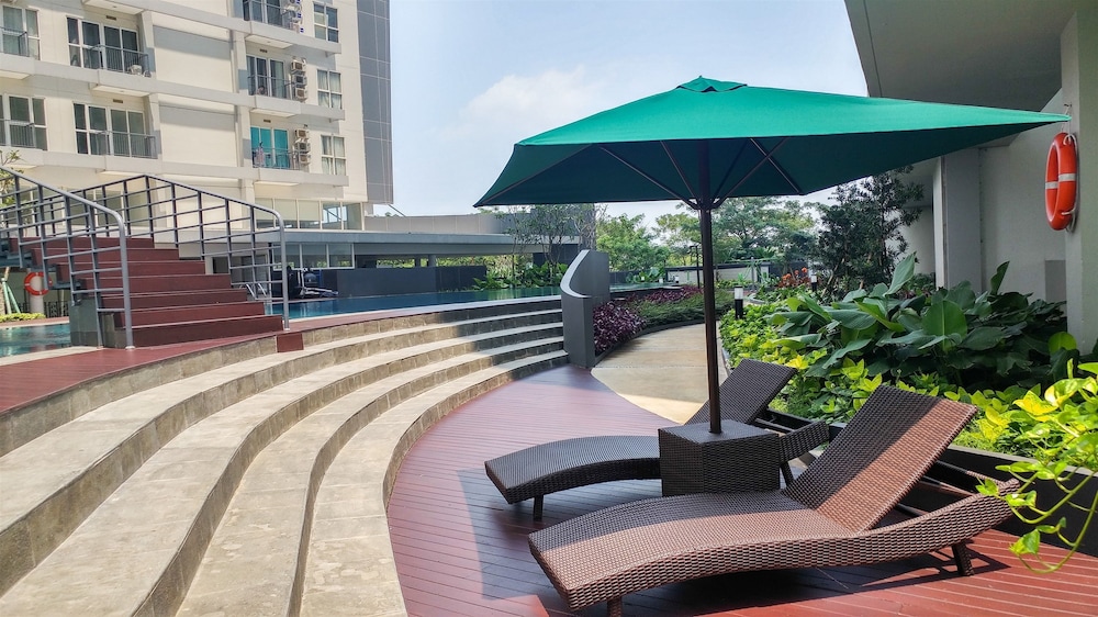Sundeck