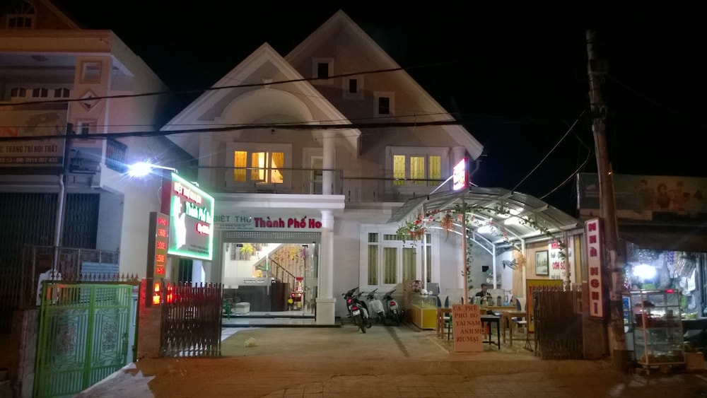 Front of property - evening/night