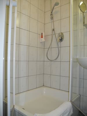 thumbnail: Bathroom shower
