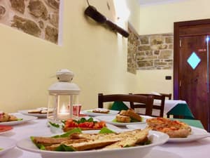 thumbnail: Breakfast area