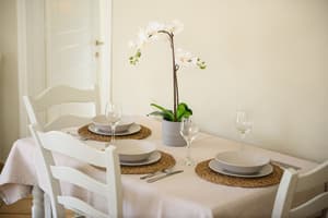 thumbnail: In-room dining