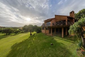 thumbnail: Front of property