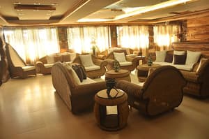 thumbnail: Lobby sitting area