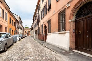 thumbnail: Exterior