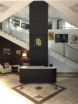 thumbnail: Lounge