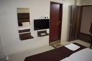 thumbnail: Interior