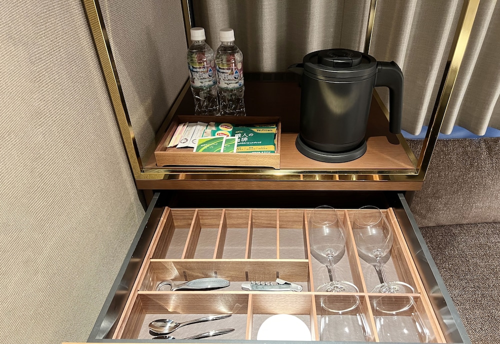 Room amenity