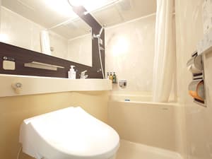 thumbnail: Bathroom amenities