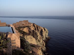 thumbnail: Exterior