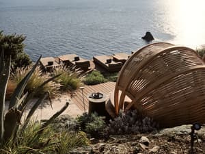 thumbnail: Exterior