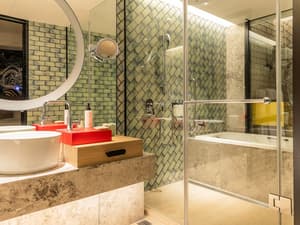thumbnail: Bathroom