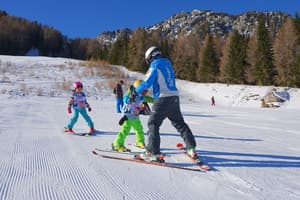 thumbnail: Skiing