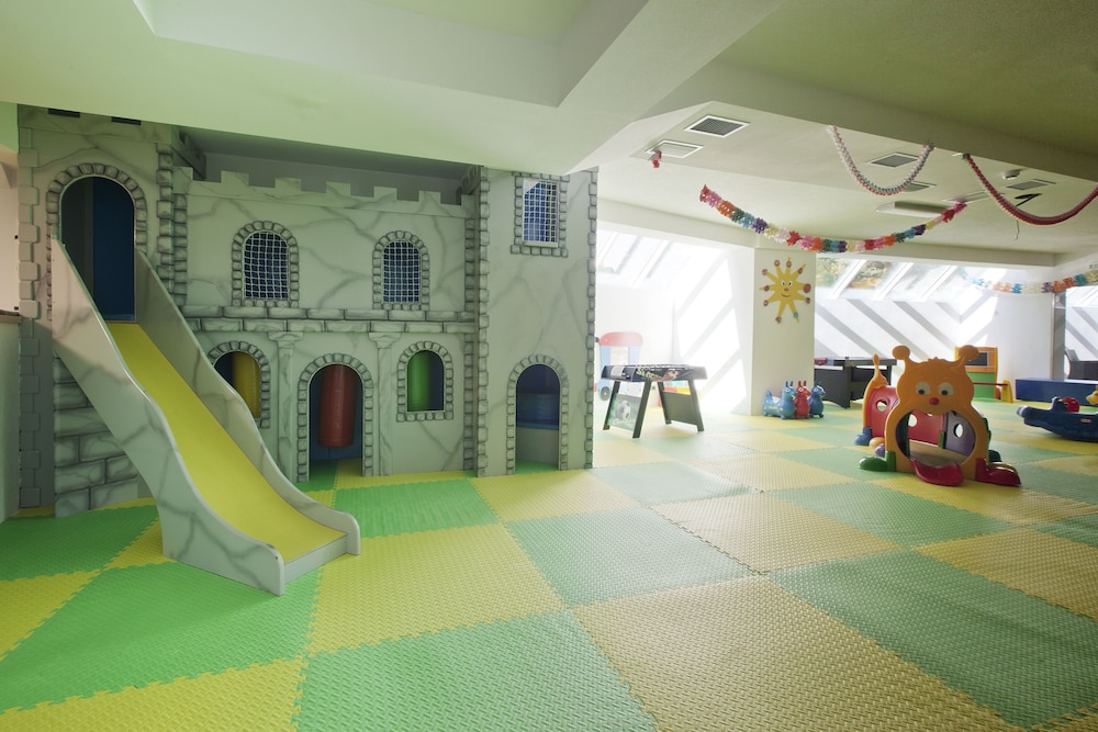 Children's play area - indoor