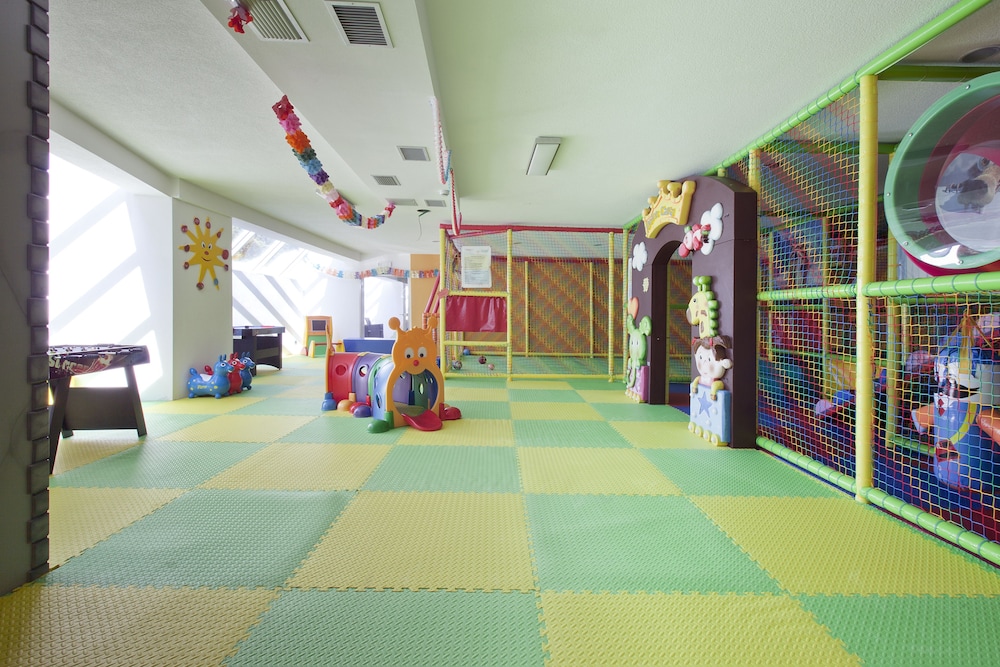 Children's play area - indoor