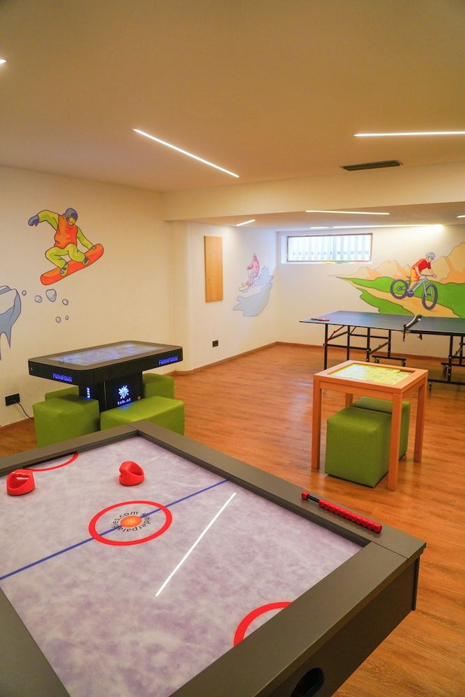 Children's play area - indoor