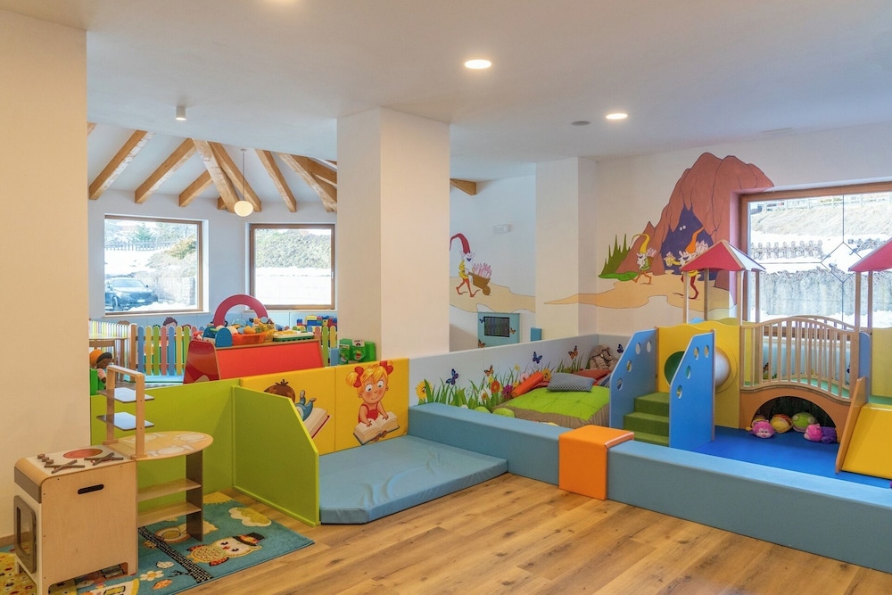 Children's play area - indoor