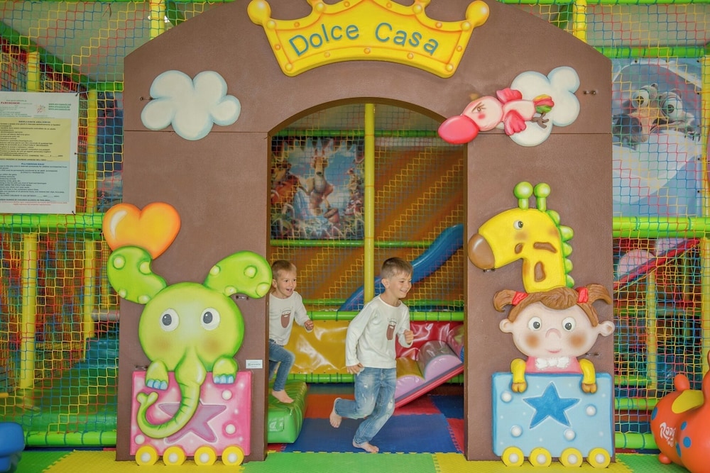 Children's play area - indoor