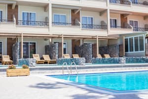 thumbnail: Pool