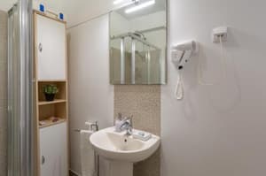 thumbnail: 653130771.jpg
