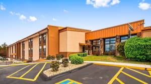 thumbnail: Exterior