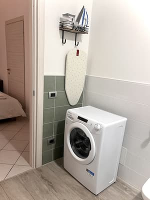 thumbnail: Bathroom amenities