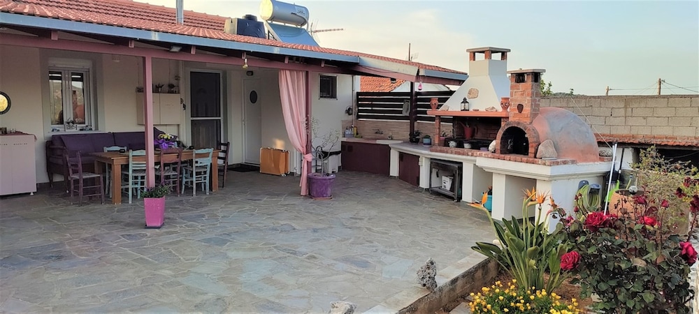 BBQ/picnic area