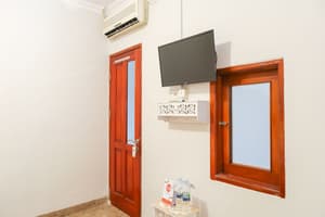 thumbnail: Interior detail