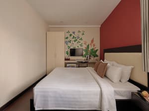 thumbnail: Room