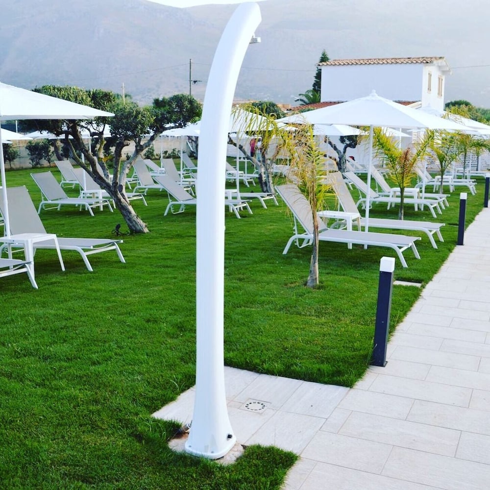 Sundeck