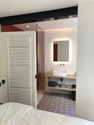 thumbnail: Bathroom shower
