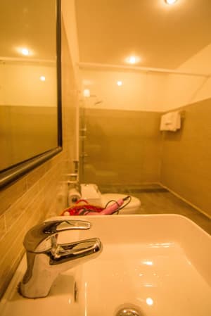 thumbnail: Bathroom