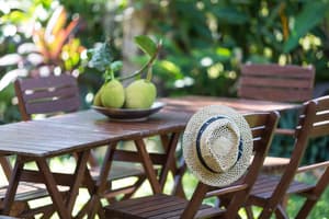 thumbnail: Outdoor dining