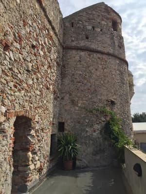 thumbnail: Exterior