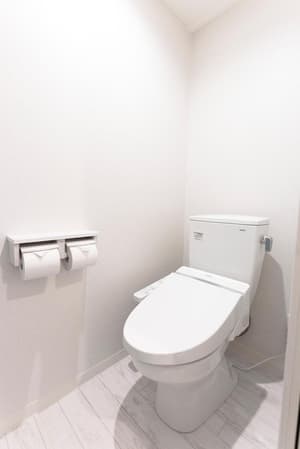 thumbnail: In-room dining