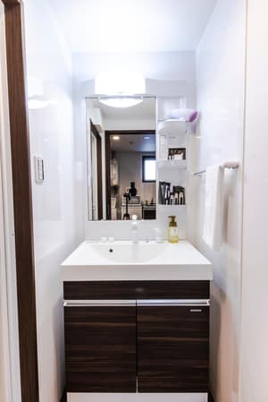 thumbnail: In-room dining
