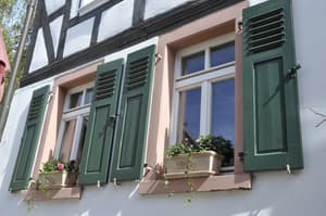 thumbnail: Exterior detail